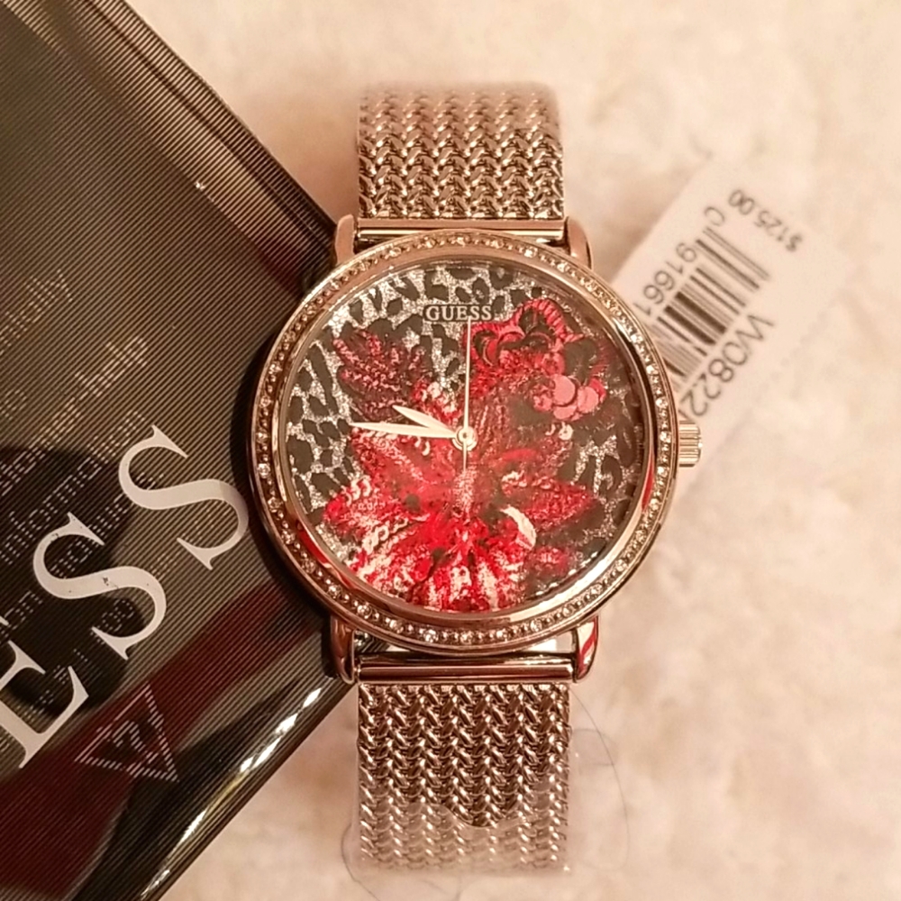 Guess Watch W0822L1